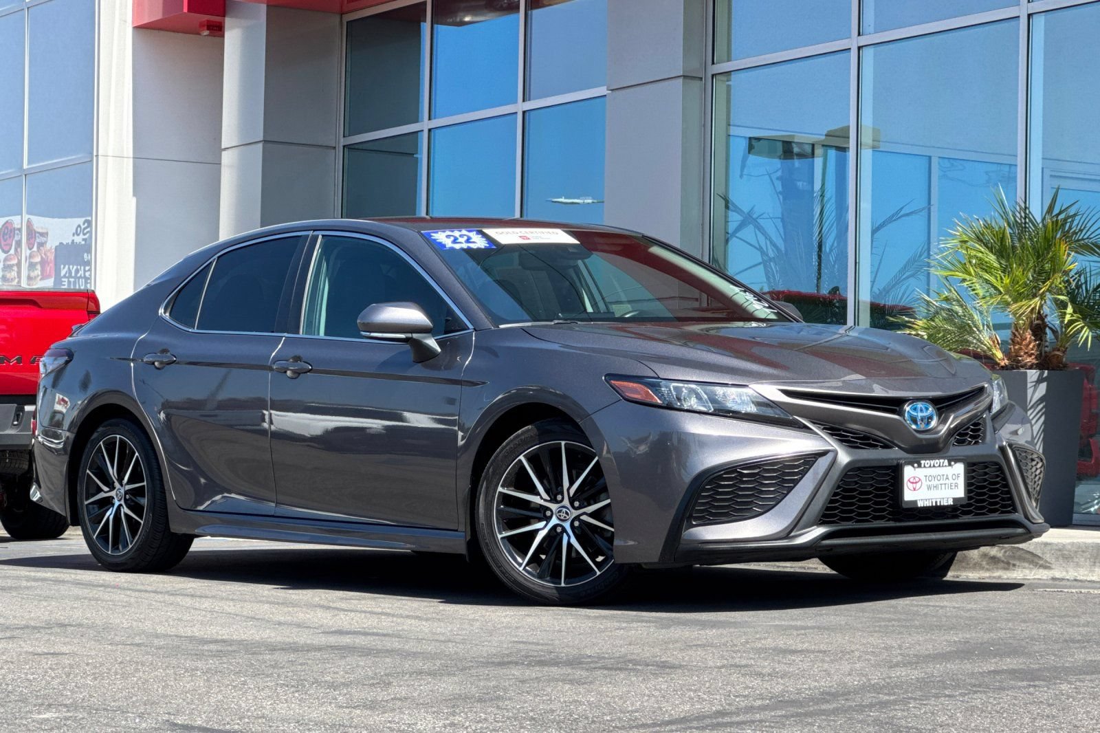 Certified 2022 Toyota Camry SE FWD image 2