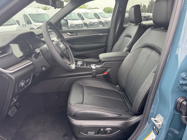 New 2027 Jeep Grand Cherokee L Limited AWD/4WD image 24