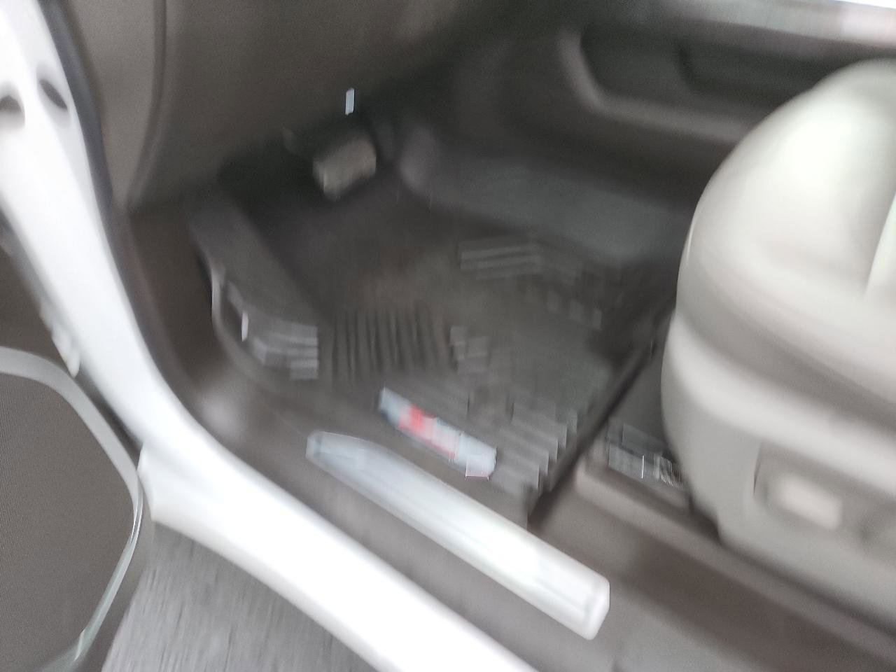 Used 2022 Chevrolet Silverado 1500 LTZ image 22