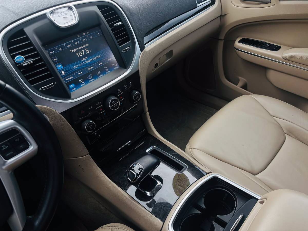 Used 2014 Chrysler 300 AWD image 56