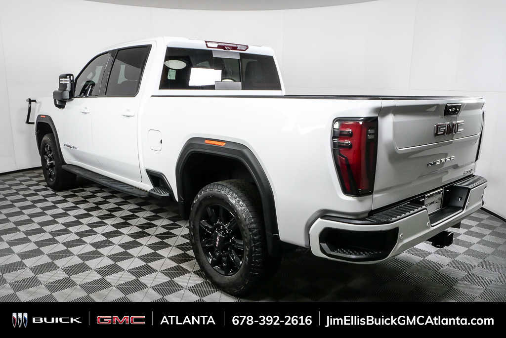 Used 2024 GMC Sierra 2500 AT4 w/ Technology Package AWD/4WD image 2