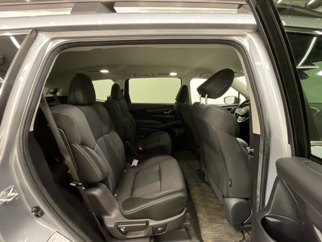 Used 2025 Subaru Ascent Premium AWD/4WD image 25