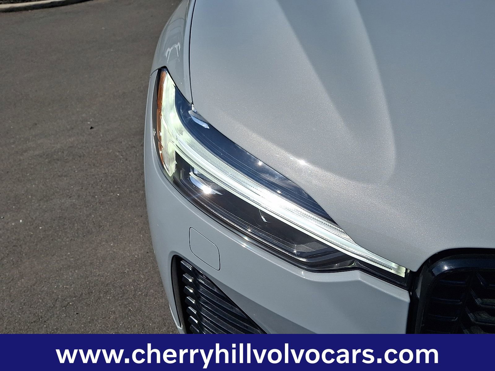 Certified 2025 Volvo XC60 B5 Plus image 10