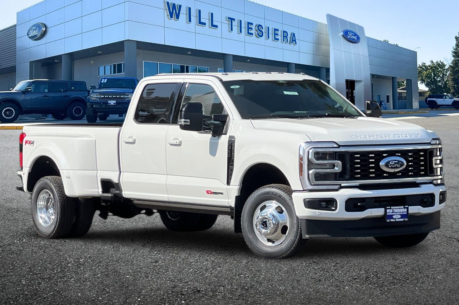 New 2026 Ford F350 Platinum image 2