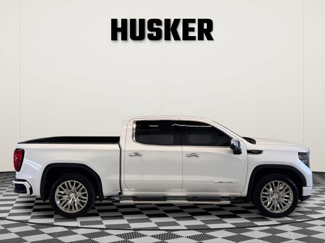 Certified 2022 GMC Sierra 1500 Denali w/ Denali Carbonpro Edition image 2