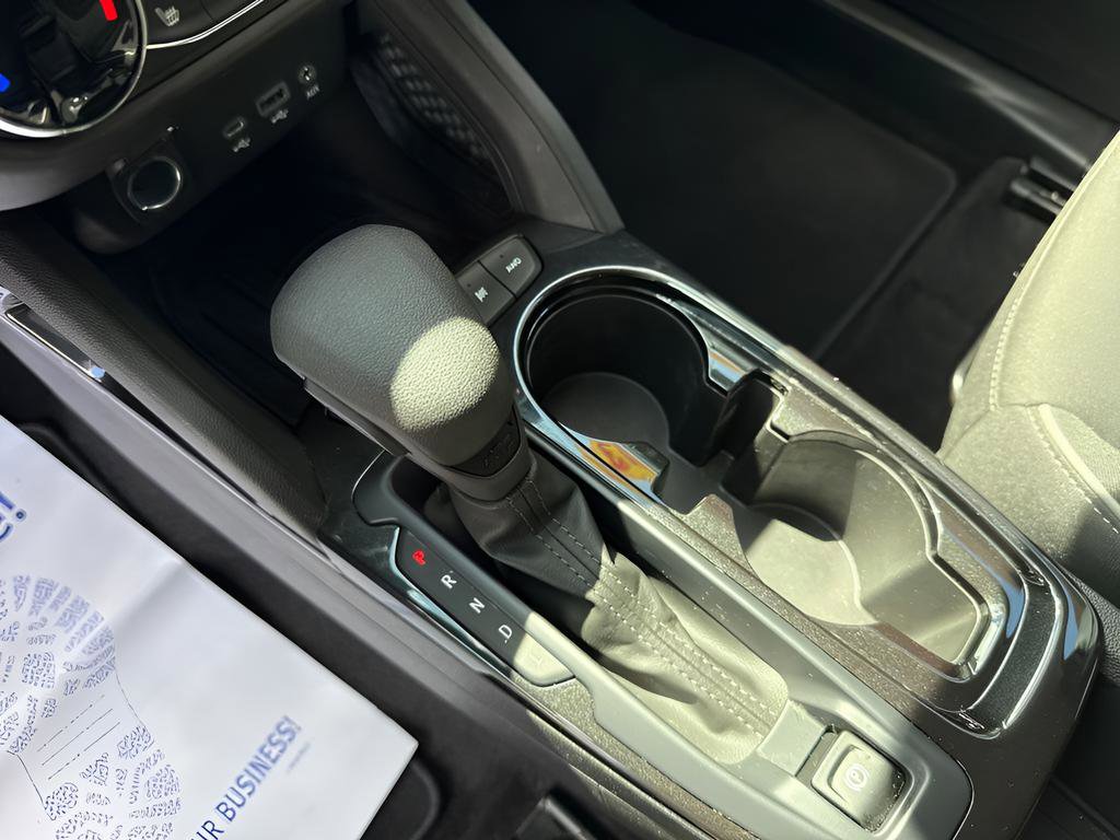 Used 2023 Chevrolet TrailBlazer LT AWD/4WD image 29