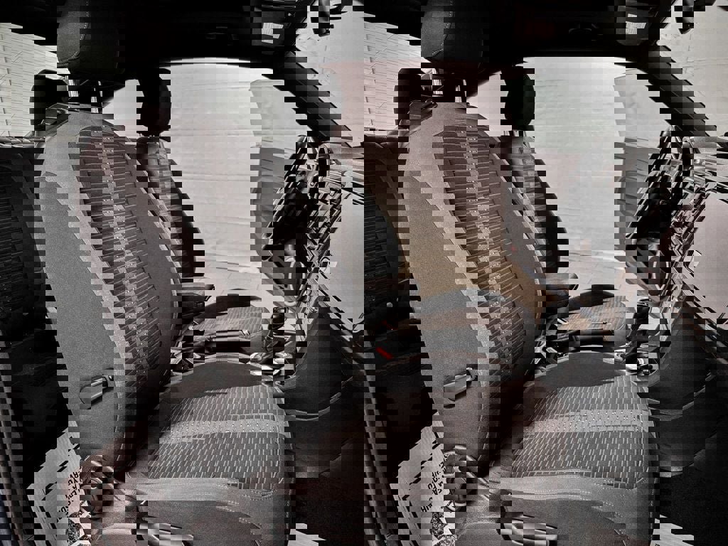 Used 2013 Volkswagen Beetle 2.0T FWD image 12