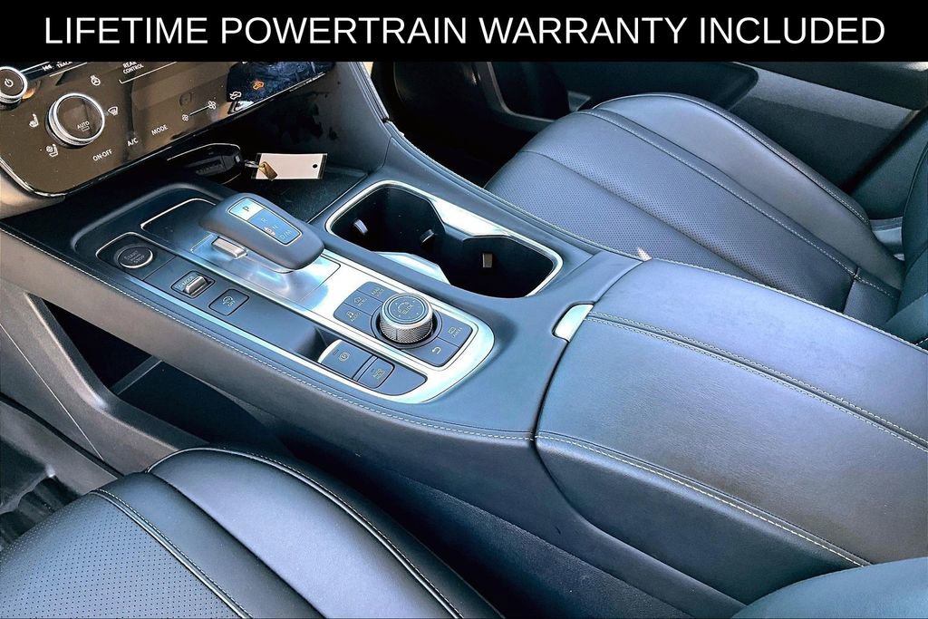 Certified 2025 INFINITI QX60 Luxe w/ Vision Package image 18