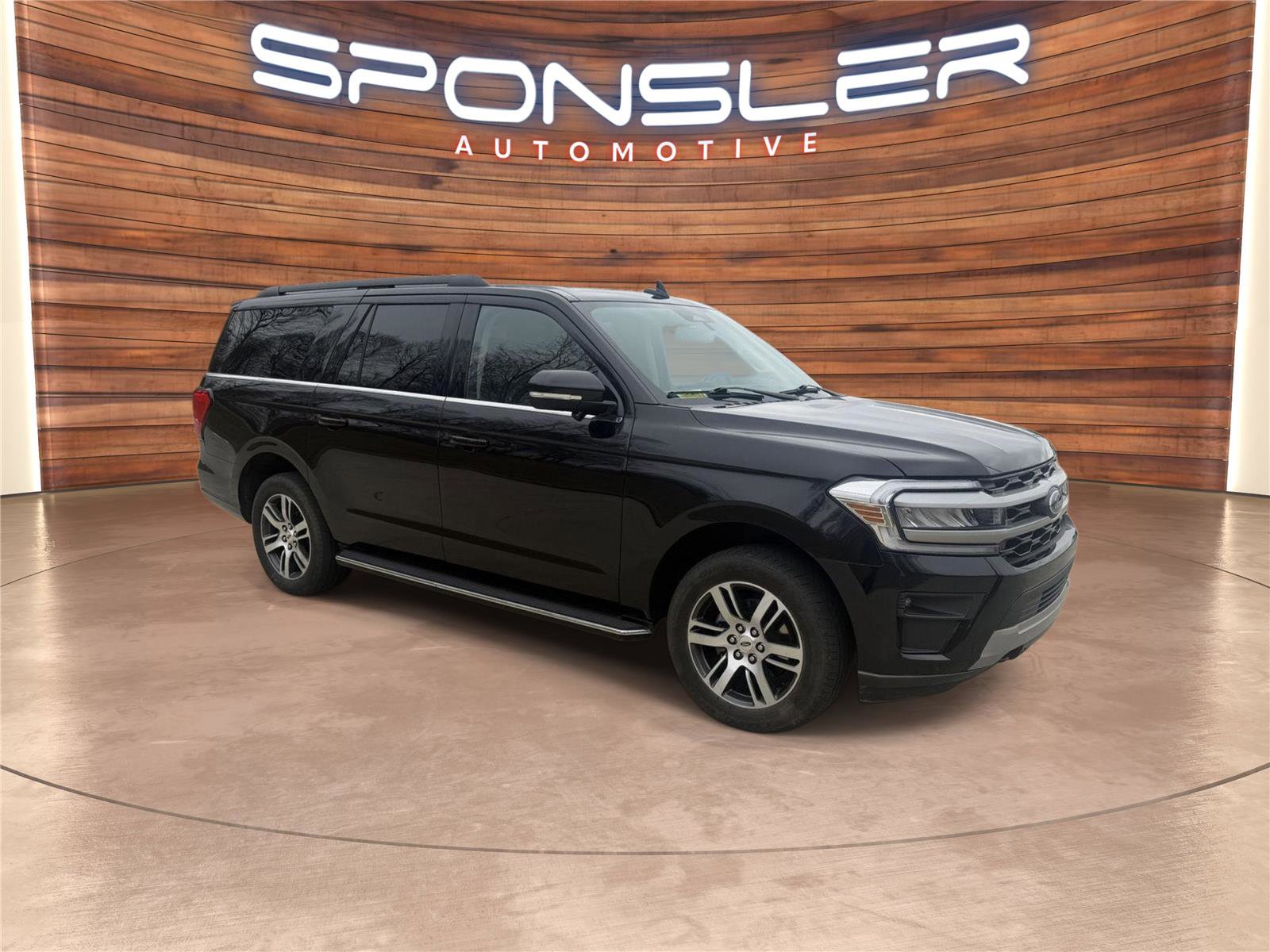 Used 2022 Ford Expedition Max XLT image 9