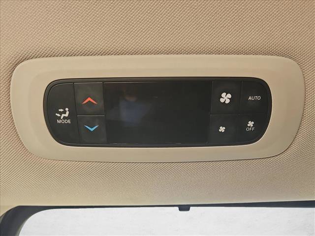 Used 2021 Chrysler Pacifica Touring-L image 17