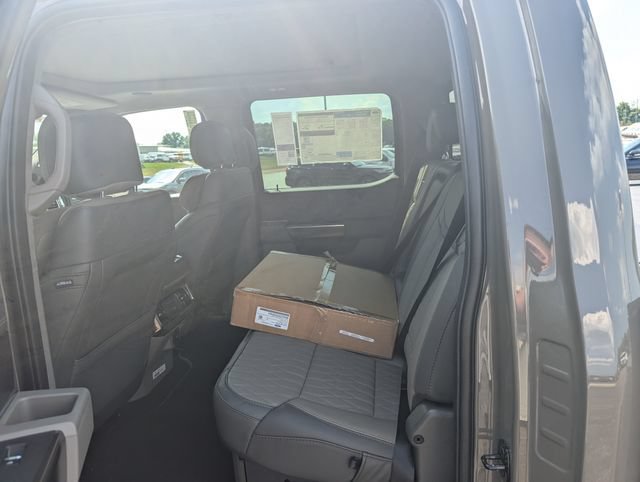 New 2026 Ford F450 Platinum w/ Platinum Plus Package AWD/4WD image 12