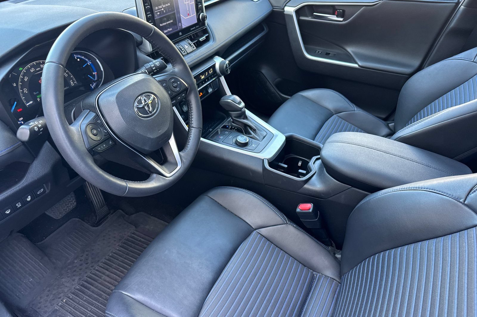 Certified 2022 Toyota RAV4 XSE AWD/4WD image 11