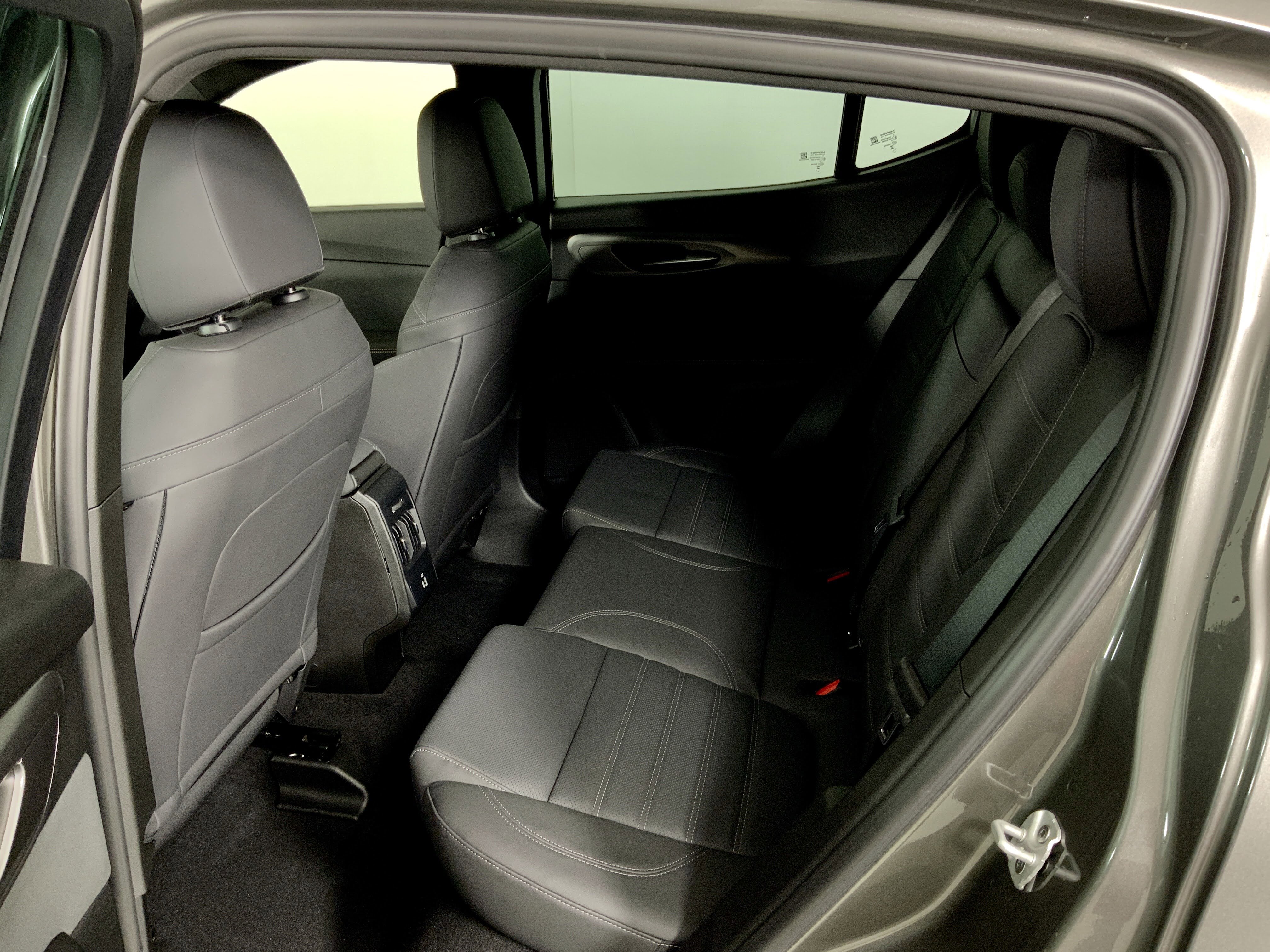 New 2025 Alfa Romeo Tonale w/ Premium Package AWD/4WD image 28