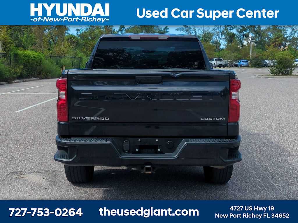 Used 2022 Chevrolet Silverado 1500 Custom AWD/4WD image 4