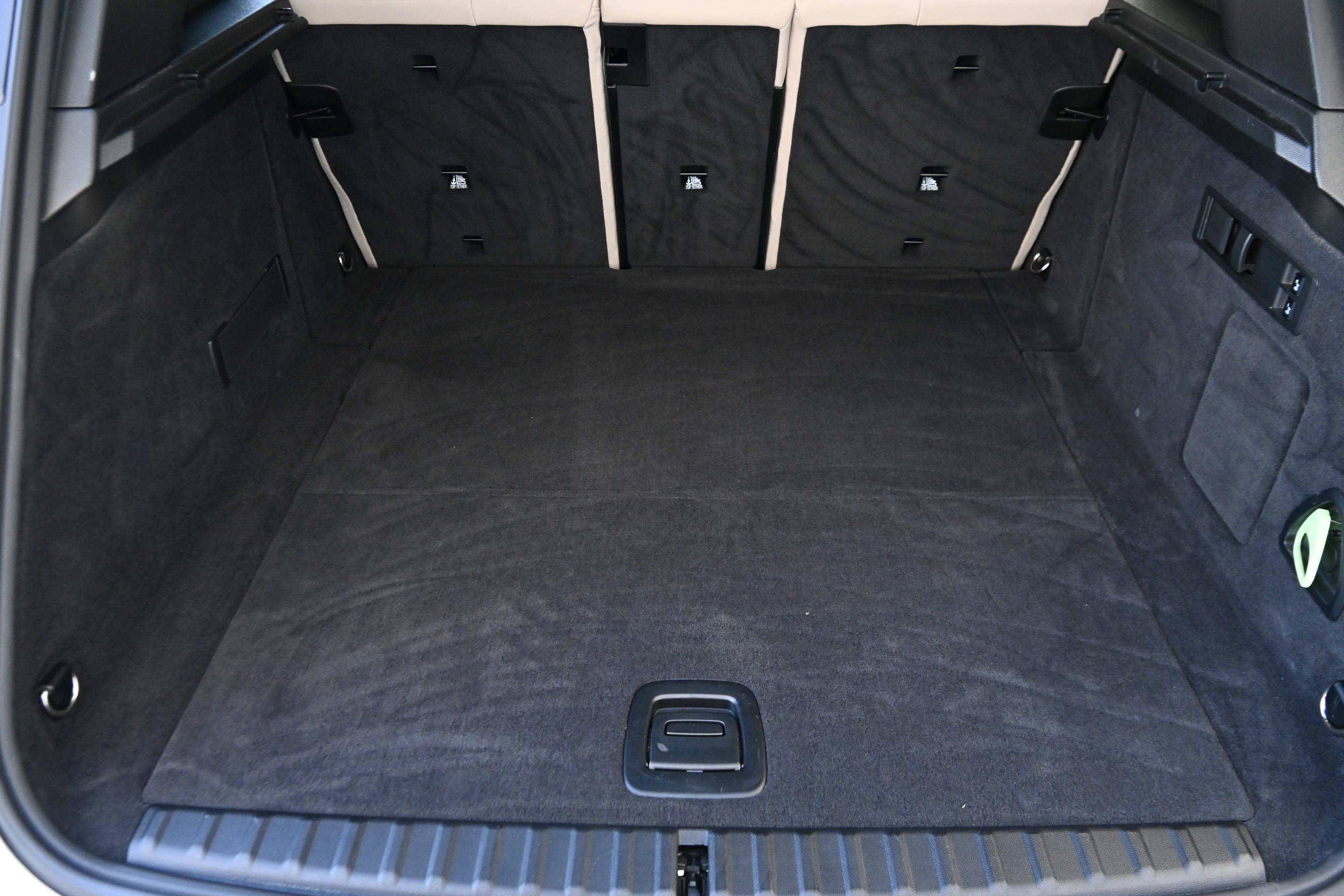 Certified 2024 BMW iX xDrive50 w/ Sport Package image 29