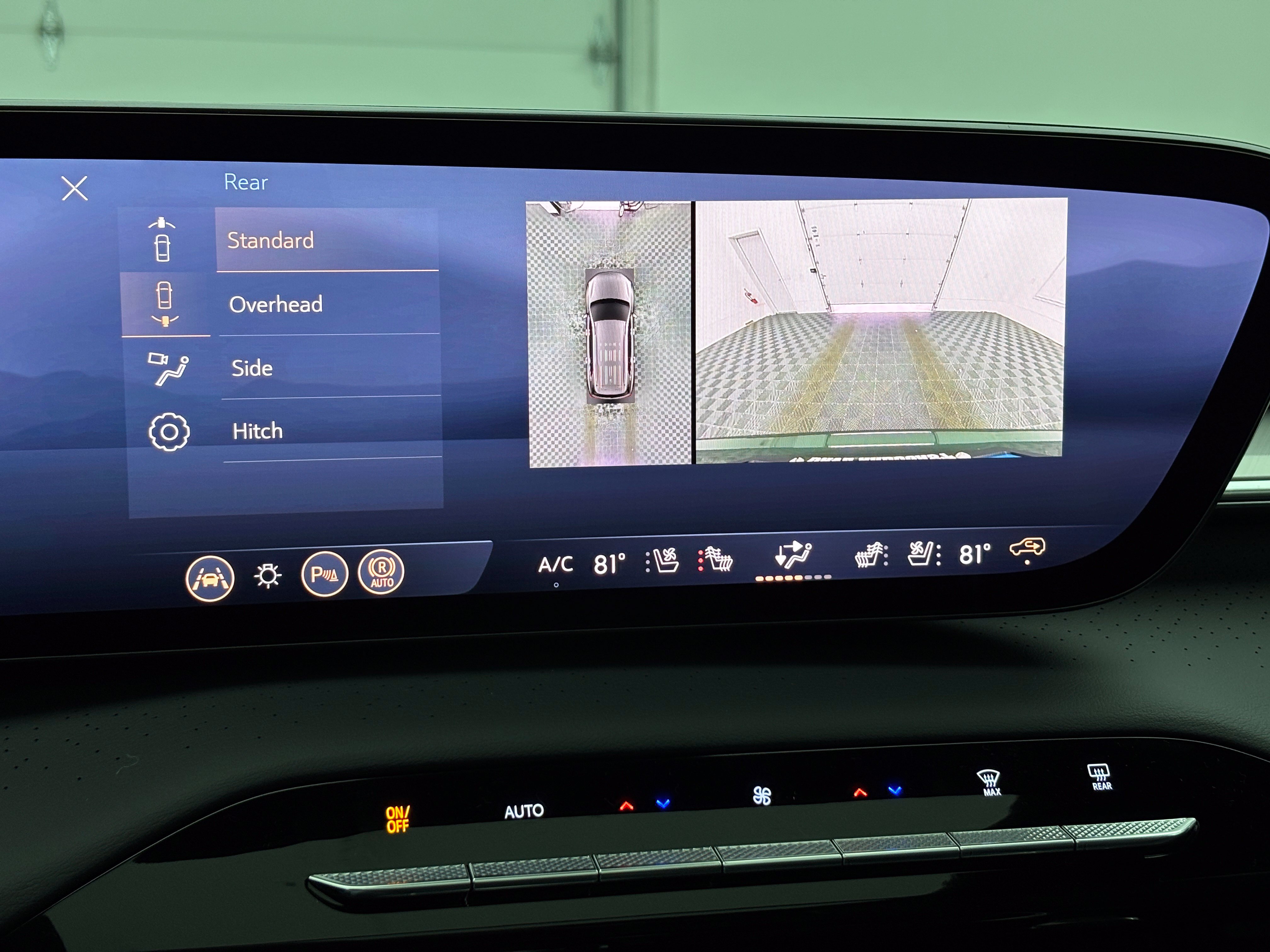 New 2027 Buick Enclave Avenir w/ LPO, Floor Liner Package AWD/4WD image 4