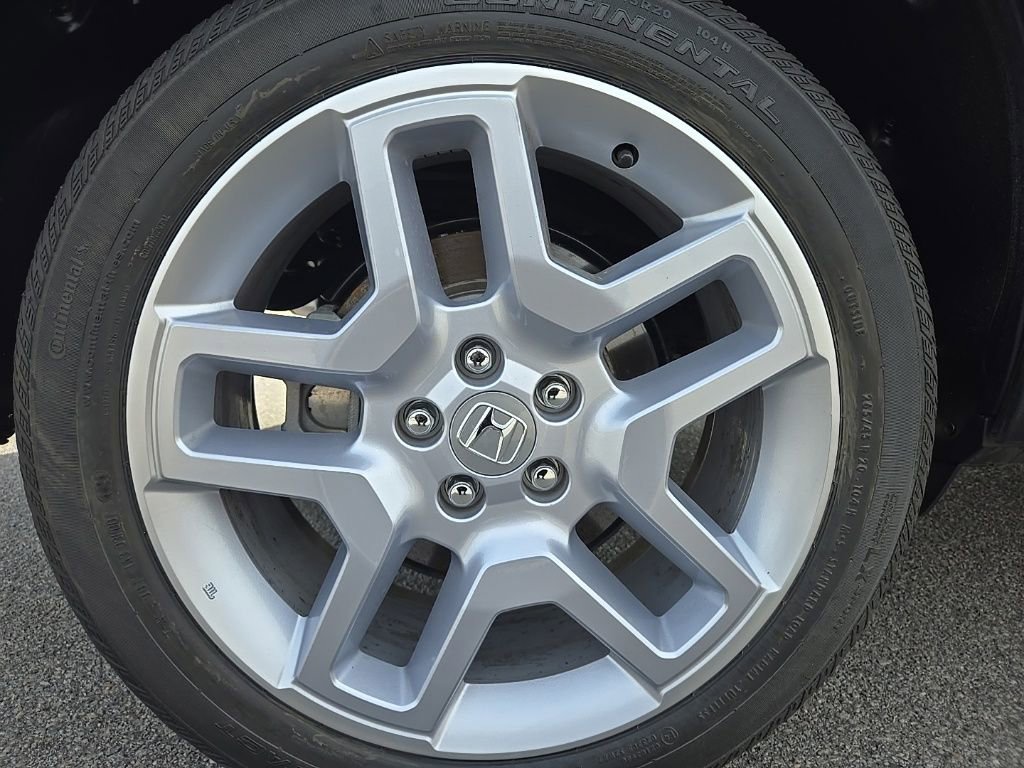 Used 2025 Honda Passport EX-L image 11