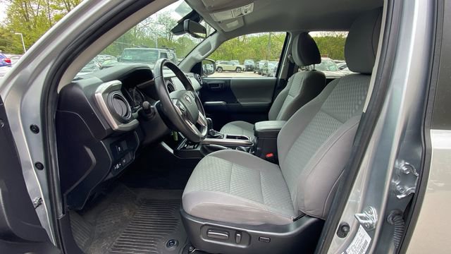Used 2022 Toyota Tacoma SR5 w/ Technology Package AWD/4WD image 27