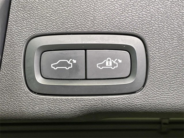 Used 2021 Volvo XC60 T5 Inscription w/ Protection Package Premier image 17