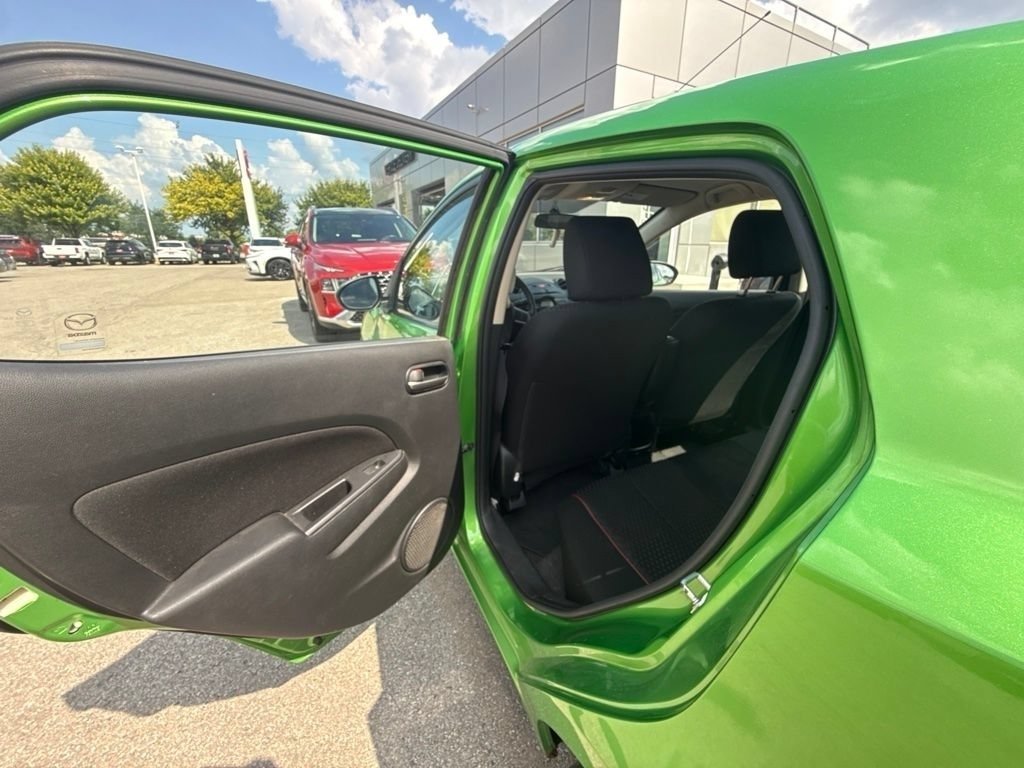 Used 2013 MAZDA MAZDA2 Touring FWD image 20