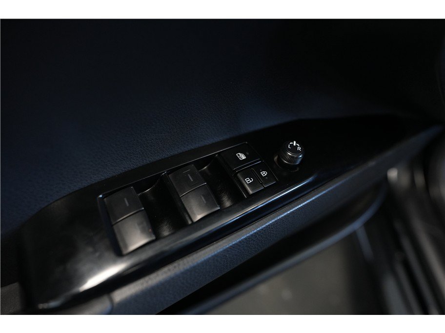 Used 2025 Toyota Camry SE FWD image 16