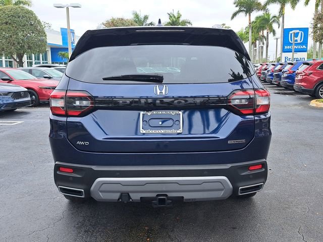 Certified 2025 Honda Pilot Touring image 5
