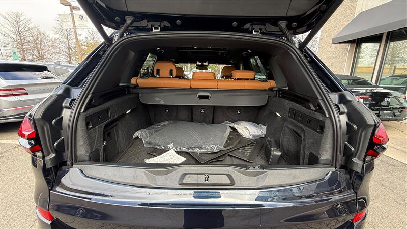 Used 2025 BMW X5 xDrive50e w/ M Sport Package image 35