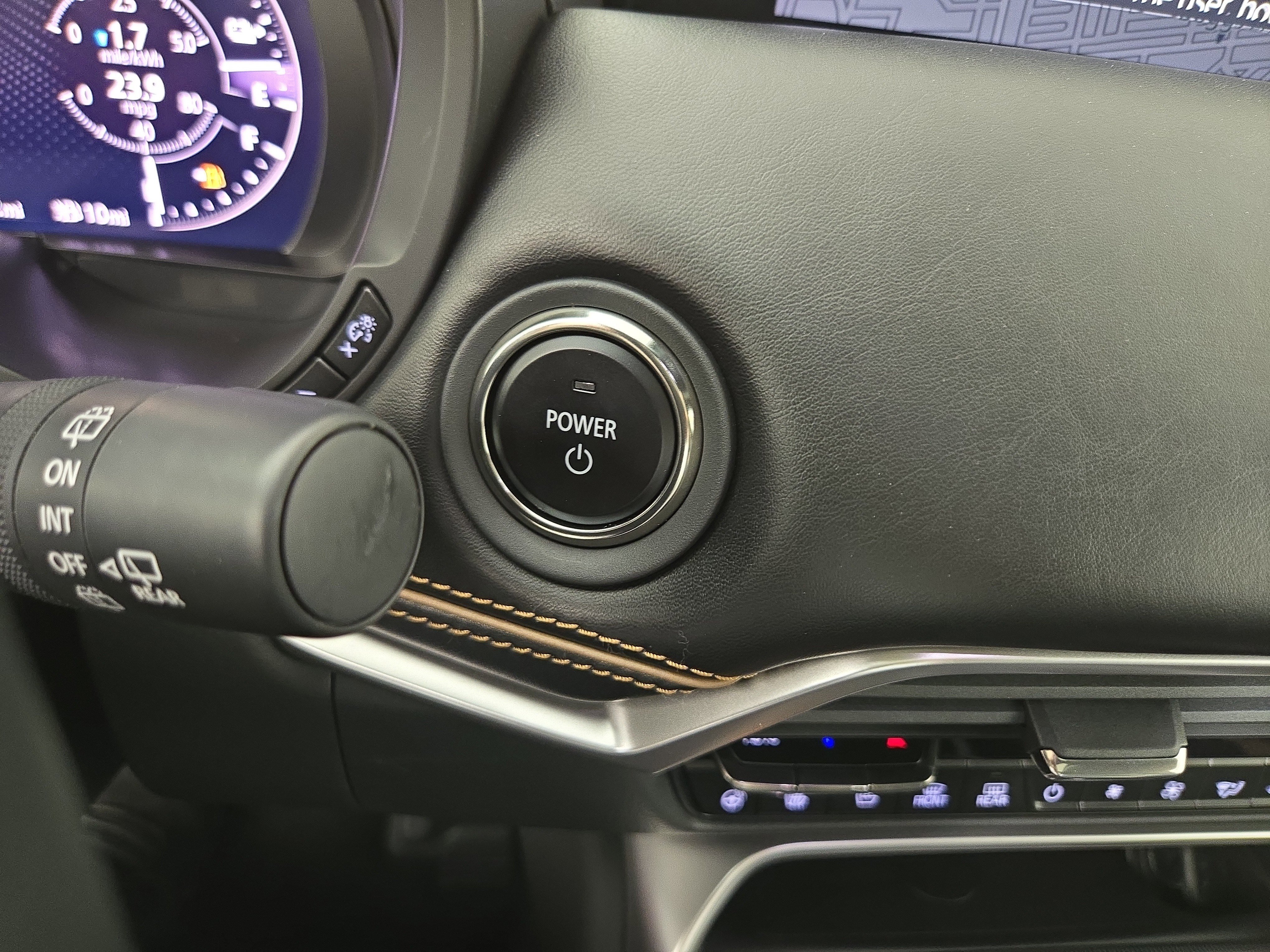 Certified 2025 MAZDA CX-70 Plug-In Hybrid w/ Premium Plus image 26