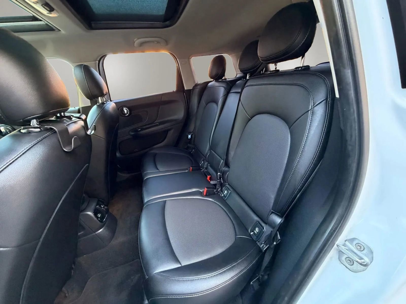 Used 2018 MINI Cooper Countryman FWD image 25