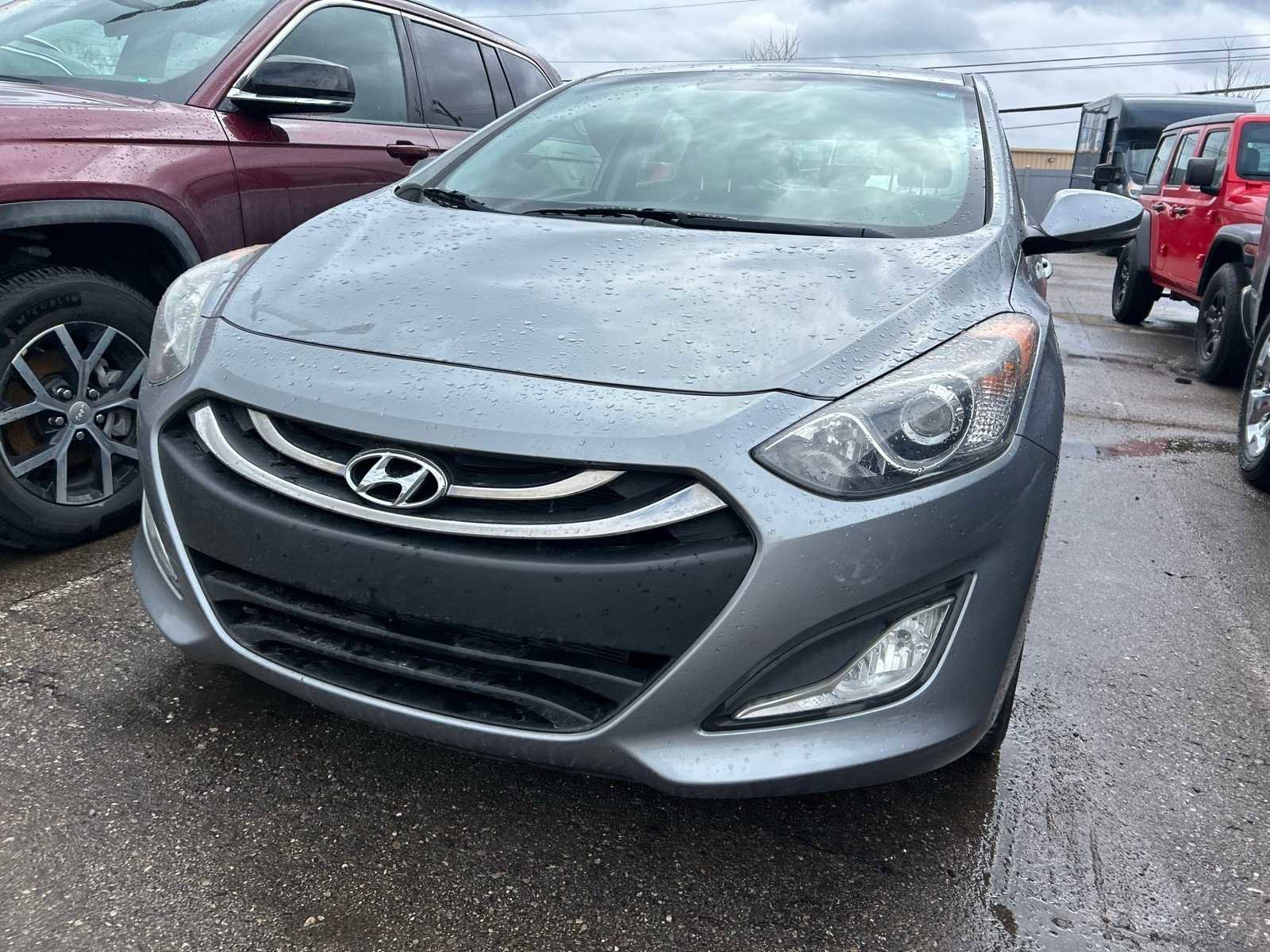 Used 2014 Hyundai Elantra GT w/ Option Group 02 image 3