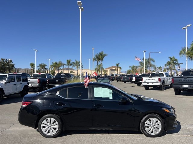 Used 2022 Nissan Sentra S image 9