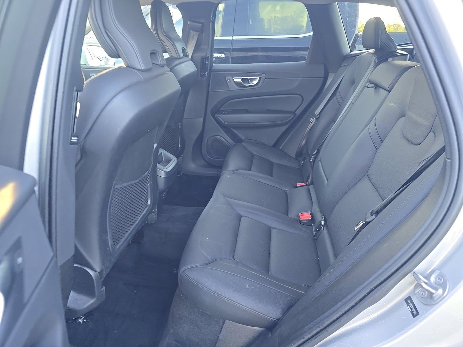 Used 2023 Volvo XC60 B5 Plus FWD image 16