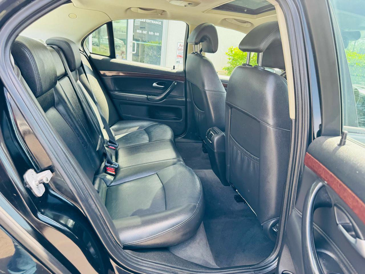 Used 2008 Saab 9-3 2.0T w/ Moonroof Package image 16