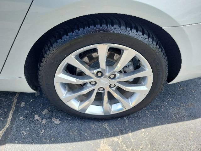 Used 2016 Cadillac XTS Premium FWD image 11