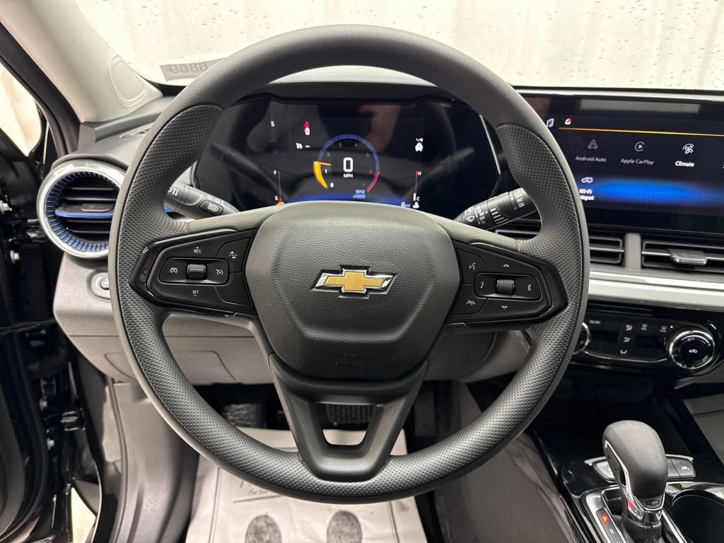 New 2026 Chevrolet Trax LT FWD image 21