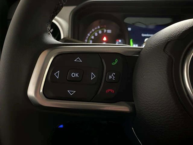 Used 2025 Jeep Wrangler Unlimited Sahara w/ Safety Group AWD/4WD image 40