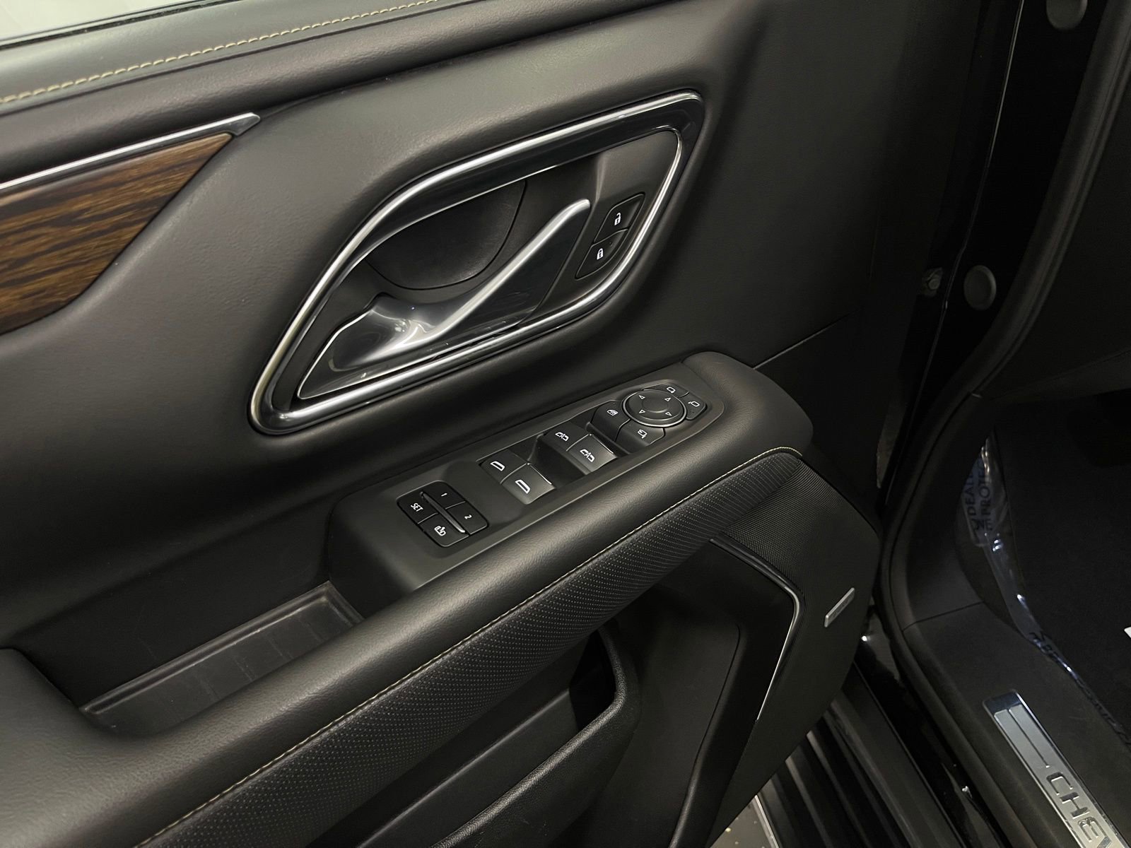 Used 2024 Chevrolet Tahoe Premier image 11