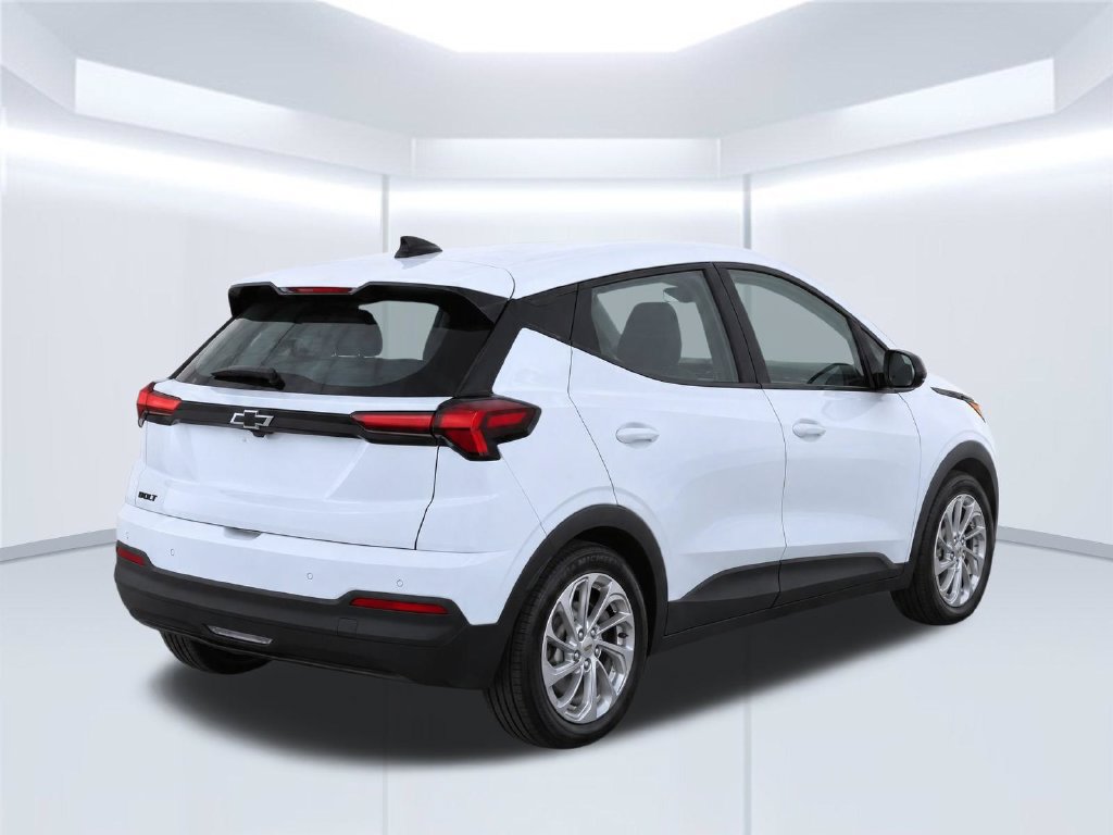 New 2027 Chevrolet Bolt LT w/ Comfort Package FWD image 4