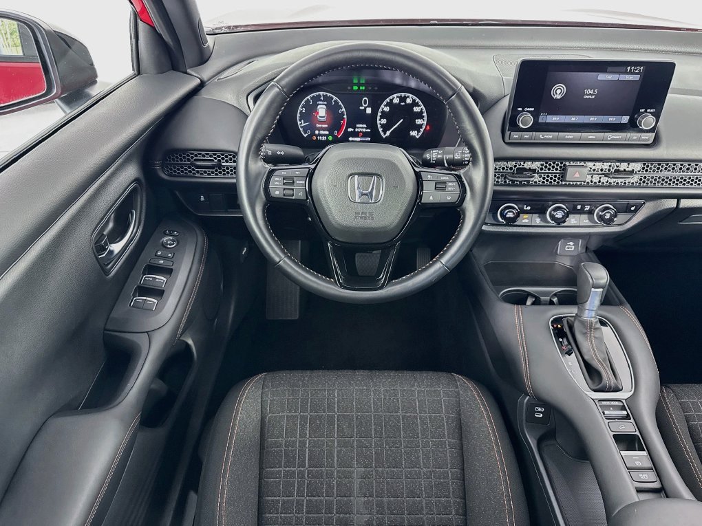 Used 2025 Honda HR-V Sport image 28