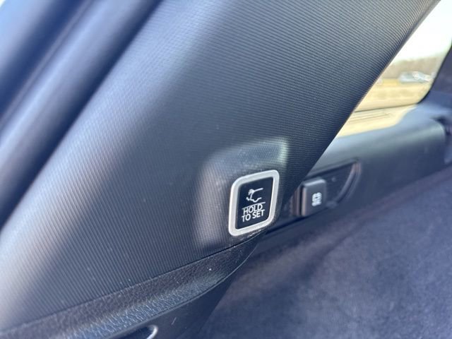 Used 2024 Jeep Grand Cherokee Summit image 12