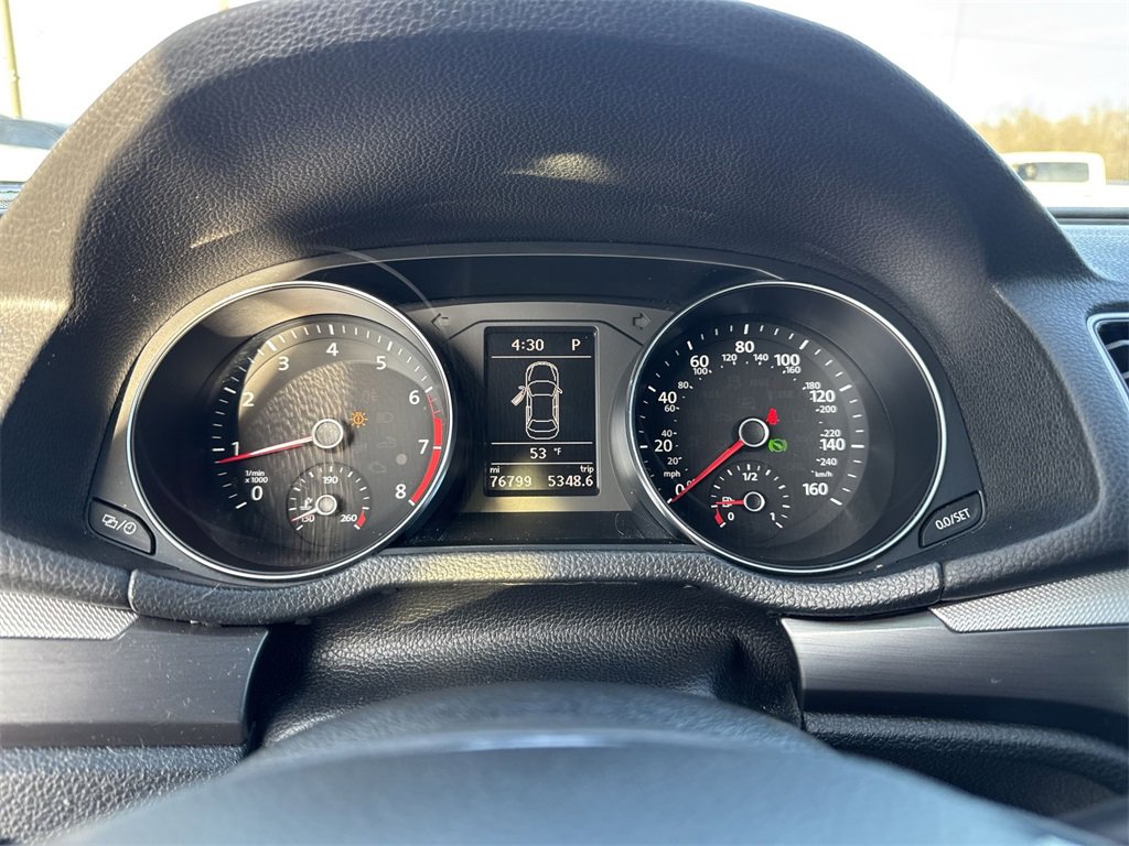 Used 2017 Volkswagen Passat 1.8T R-Line image 15