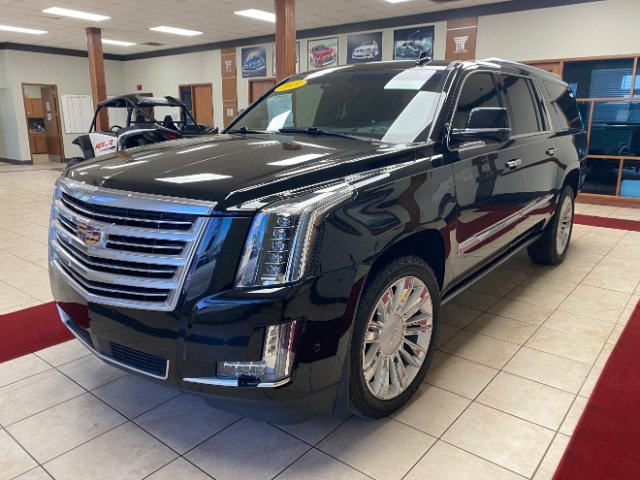 Used 2019 Cadillac Escalade ESV Platinum image 3