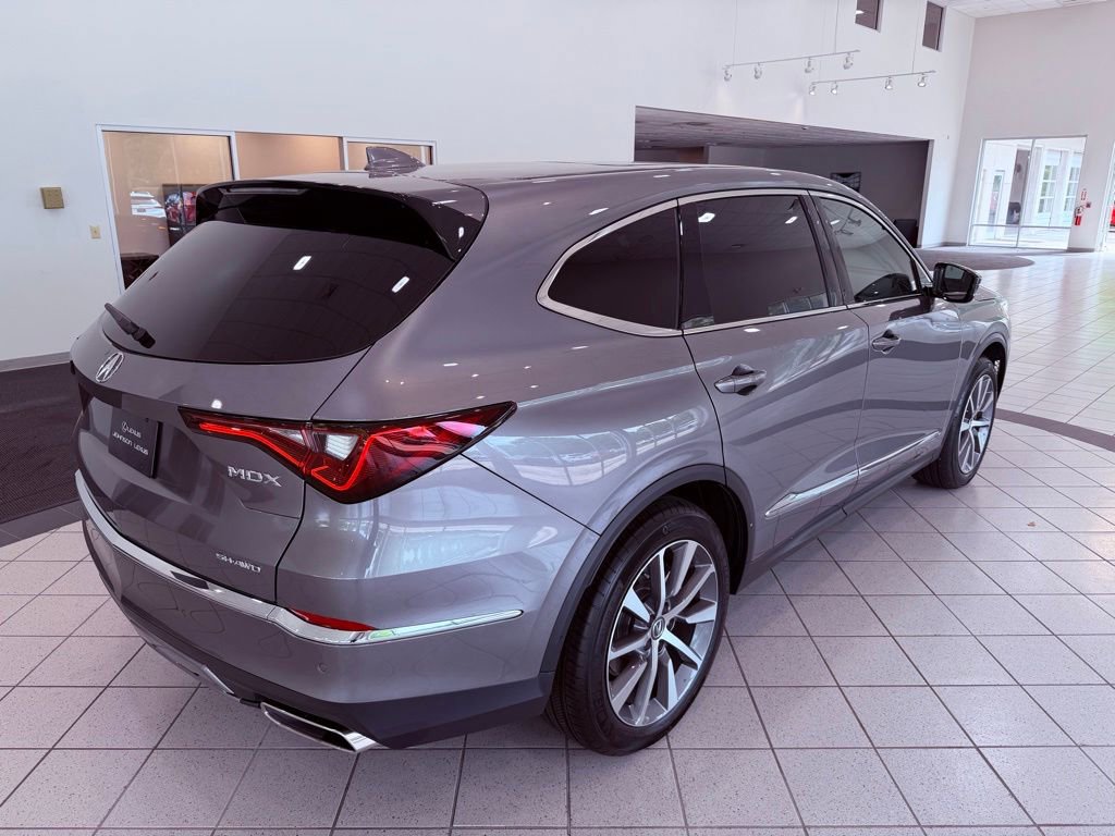 Used 2025 Acura MDX SH-AWD w/ Technology Package image 15