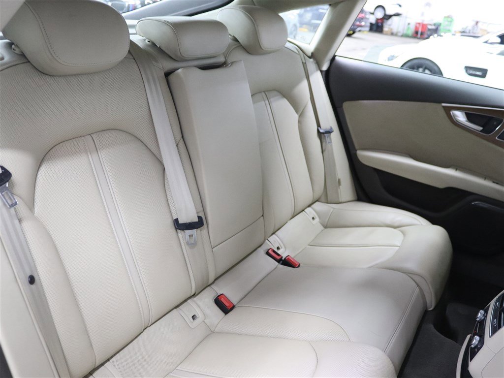 Used 2016 Audi A7 3.0T Prestige w/ Comfort Seating Package image 16