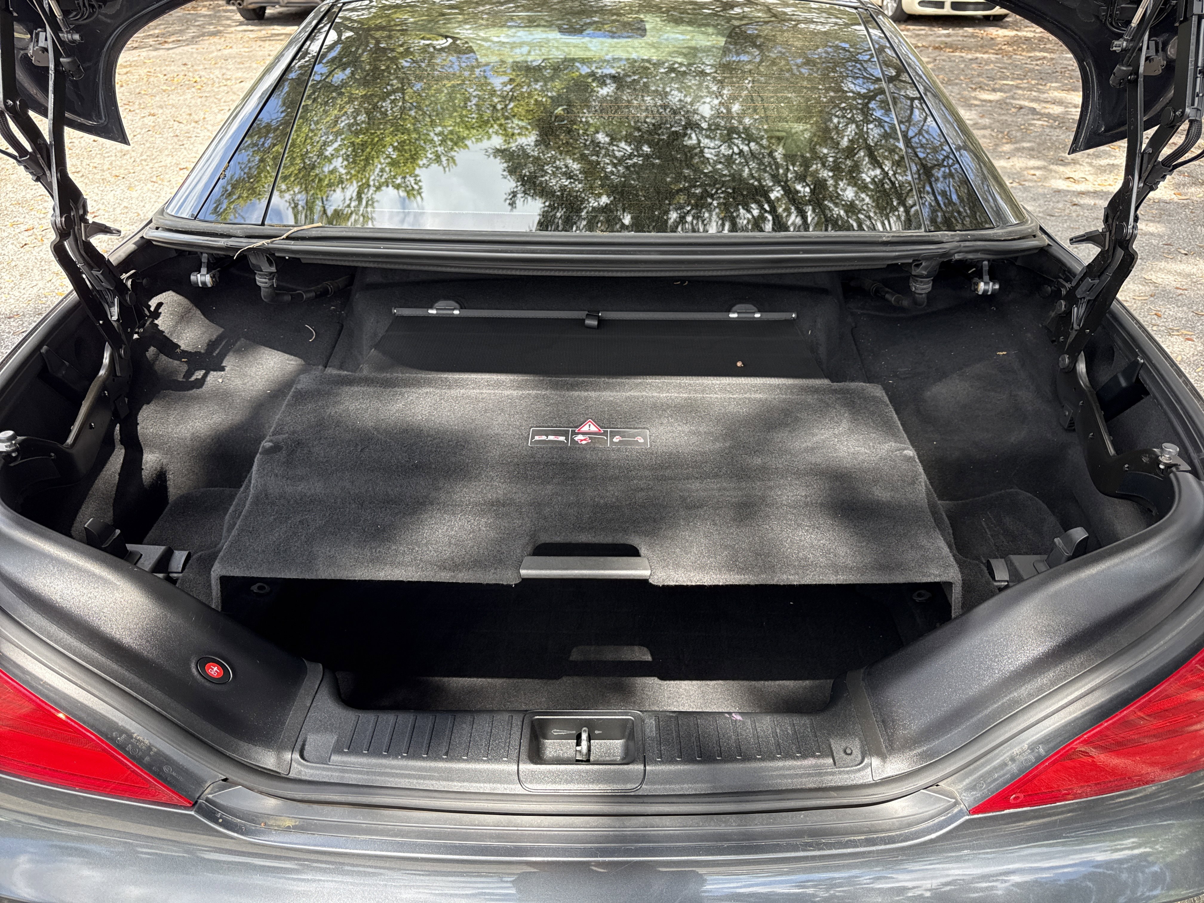 Used 2013 Mercedes-Benz SL 550 image 27