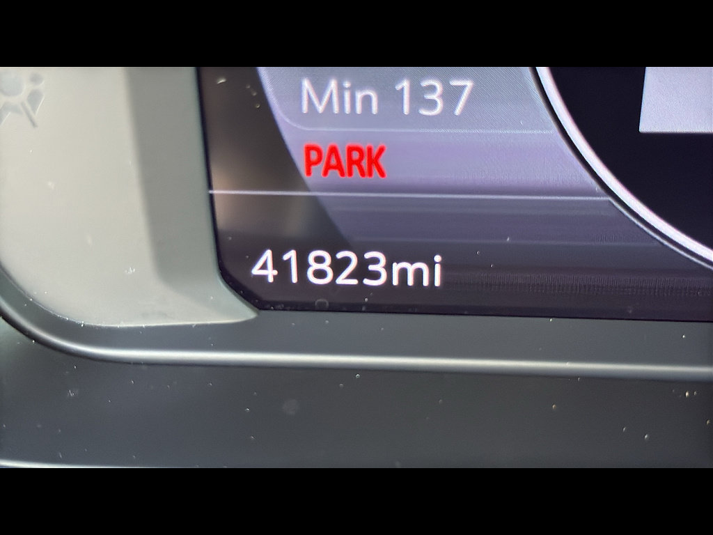 Used 2023 Chevrolet Bolt EUV Premier w/ Sun & Sound Package FWD image 28