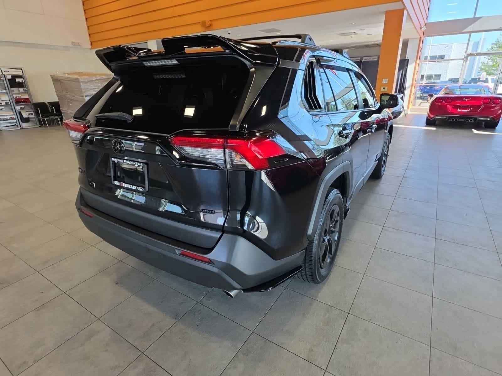 Used 2020 Toyota RAV4 LE w/ All Weather Liner Package AWD/4WD image 10