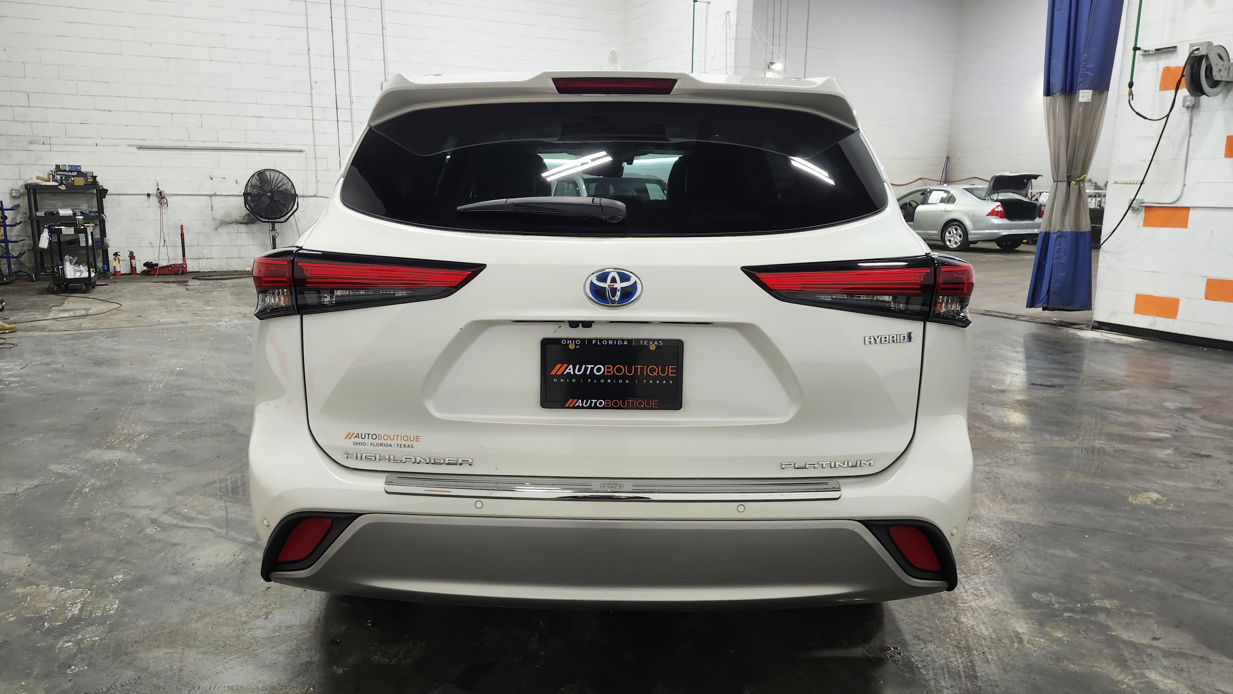 Used 2021 Toyota Highlander Platinum image 20