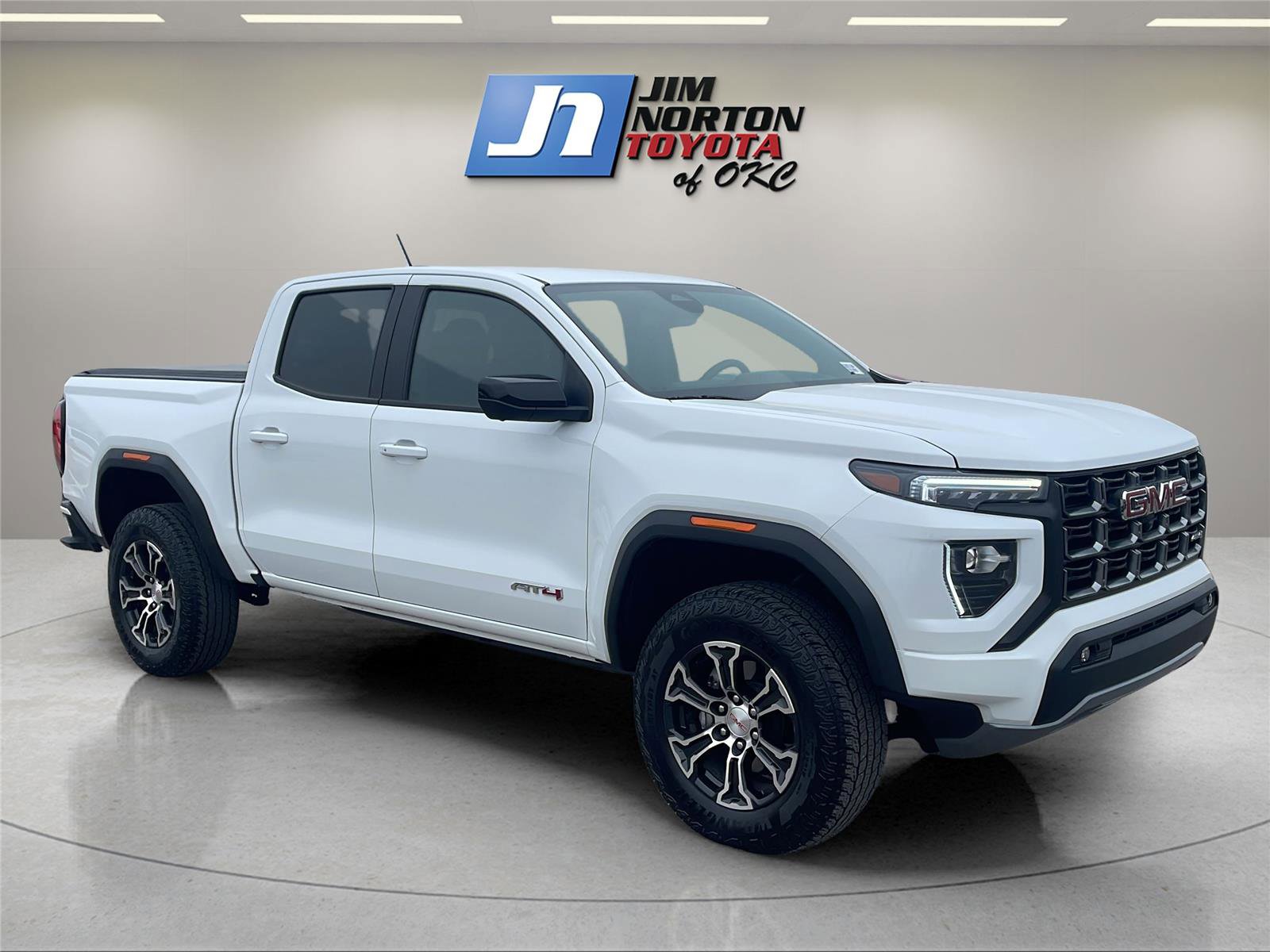 Used 2023 GMC Canyon AT4 w/ AT4 Premium Package image 3