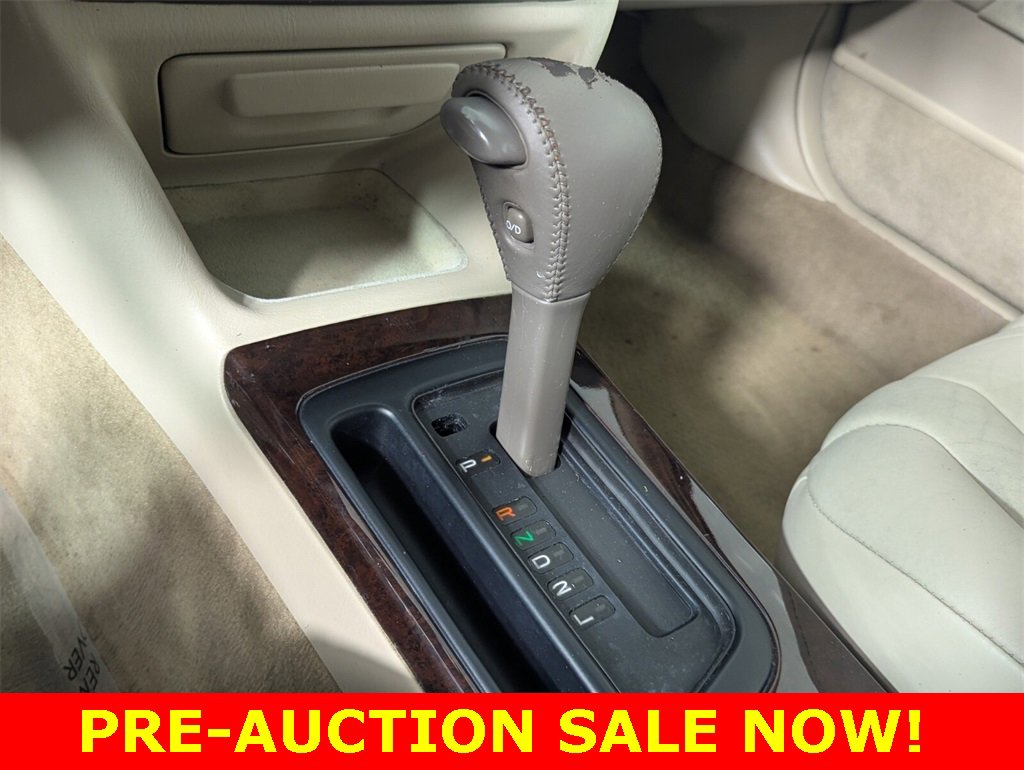 Used 1999 Toyota Avalon XL image 19